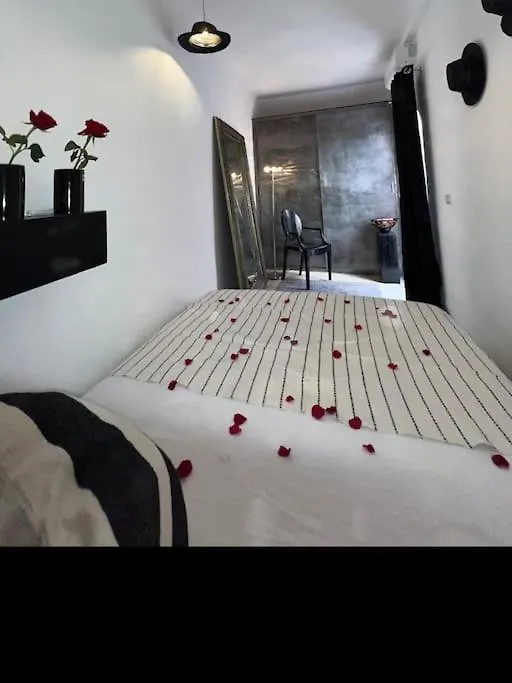 Magnifique Riad Prive 3 Chambres, Terrasse Sur Le Toit A Marrakech Au Coeur De La Medina مراكش فيلة