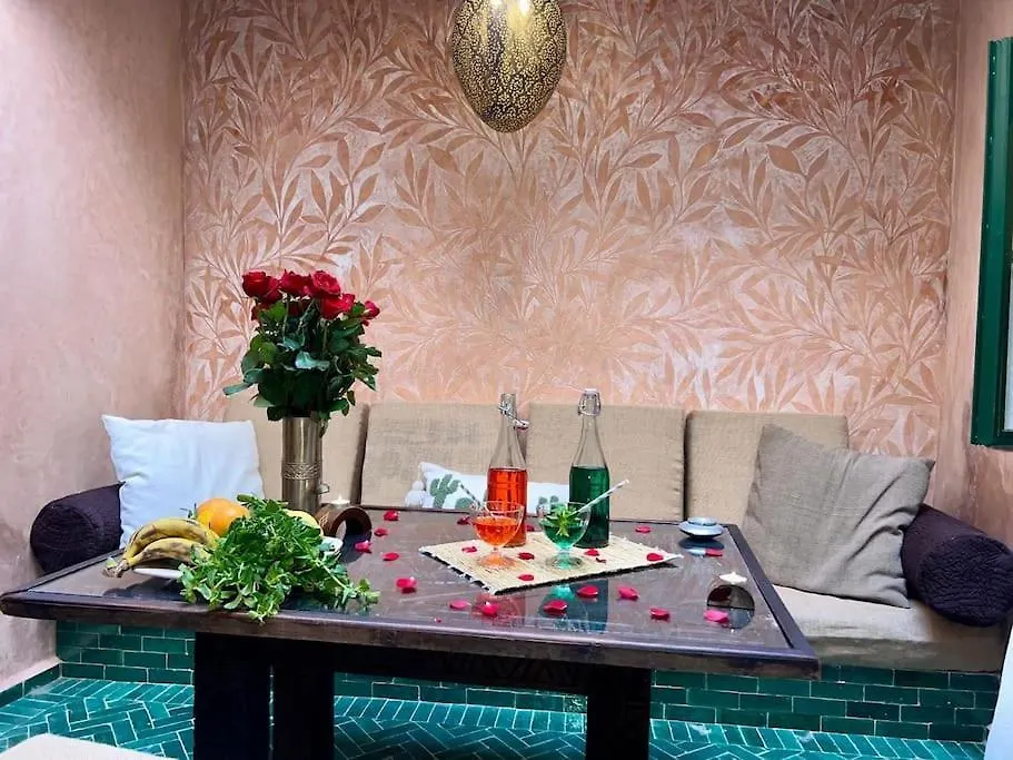 Magnifique Riad Prive 3 Chambres, Terrasse Sur Le Toit A Marrakech Au Coeur De La Medina مراكش