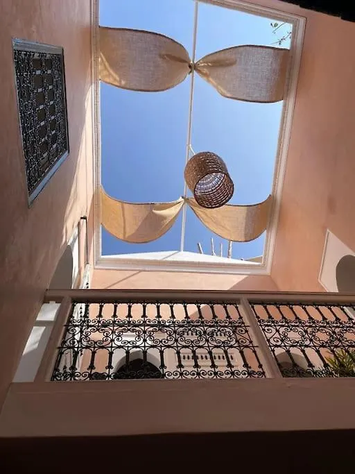 Magnifique Riad Prive 3 Chambres, Terrasse Sur Le Toit A Marrakech Au Coeur De La Medina مراكش فيلة