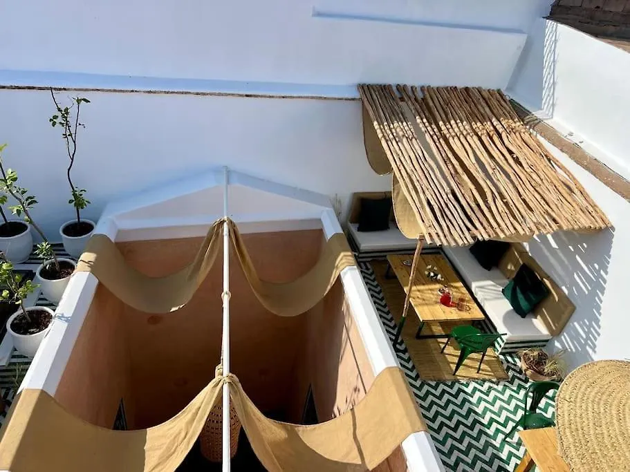 فيلة Magnifique Riad Prive 3 Chambres, Terrasse Sur Le Toit A Marrakech Au Coeur De La Medina مراكش