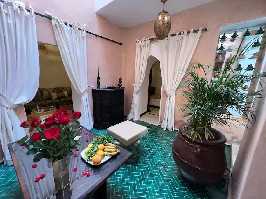 Villa Magnifique Riad Prive 3 Chambres, Terrasse Sur Le Toit A Marrakech Au Coeur De La Medina Marrakesch Marokko